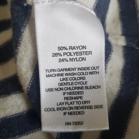 Hannah Striped V-neck Lightweight Nylon Blend Pullover Sweater - Picture 6 of 7